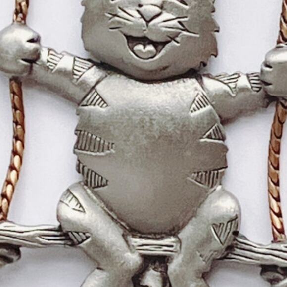 VTG Signed JJ Brooch Cat On Swing Pewter with Birds Figural 80s 90s Pin - Picture 9 of 10